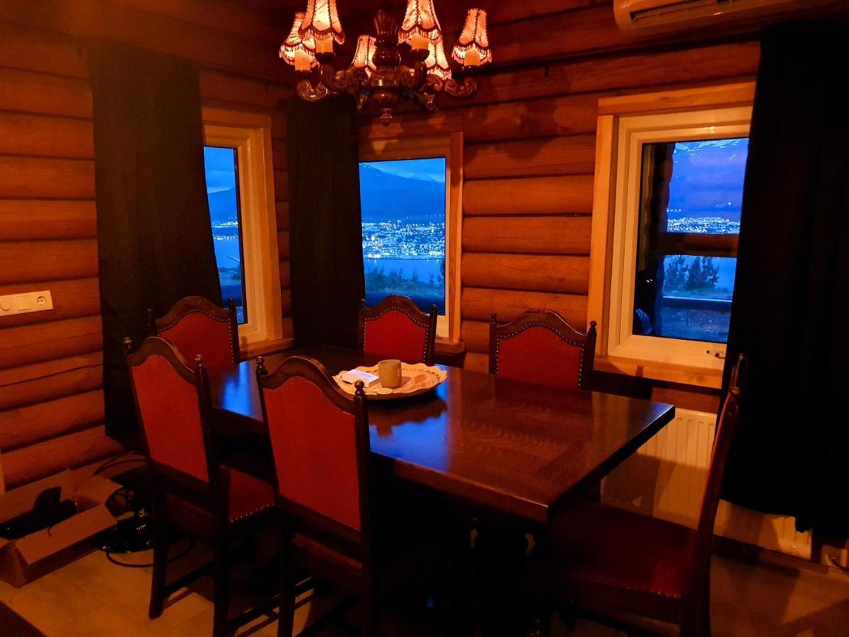 Апартаменты Akureyri Loghouse Экстерьер фото